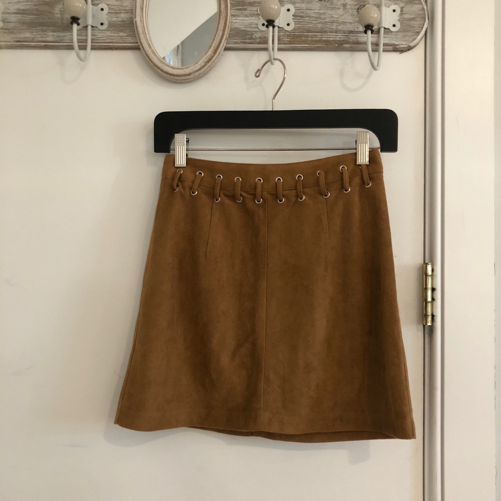 LF Suede Mini Skirt in camel brown (US S)
